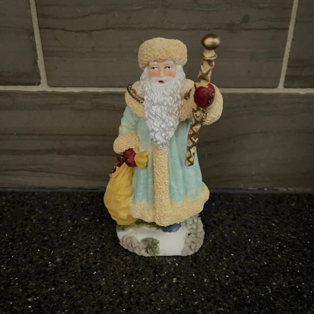 Vintage Grandfather Frost Russia figurine w/ box - Picture 2 of 6
